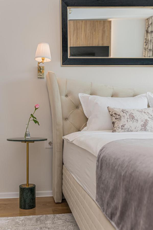 Mk Apartments Брашов Екстериор снимка