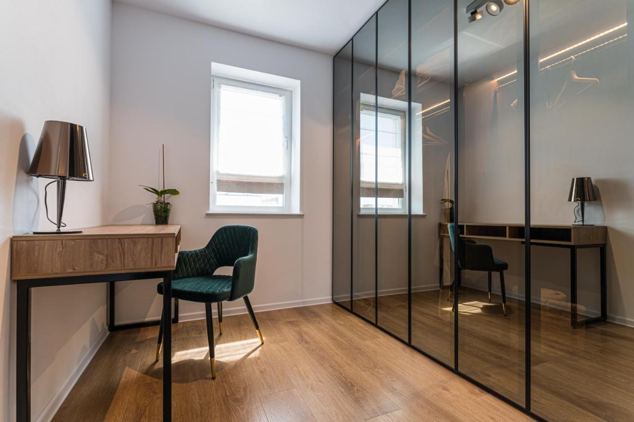Mk Apartments Брашов Екстериор снимка