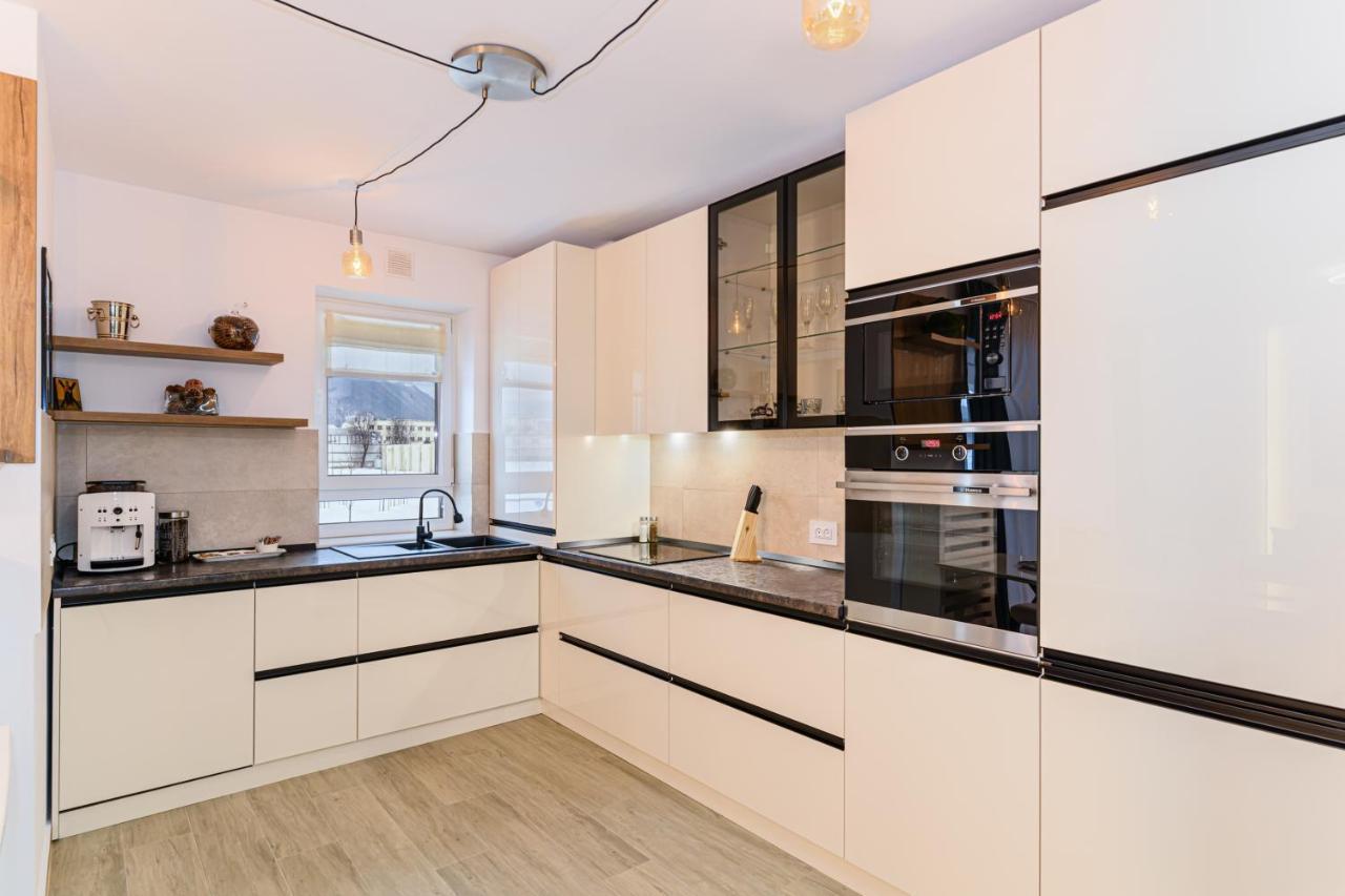 Mk Apartments Брашов Екстериор снимка
